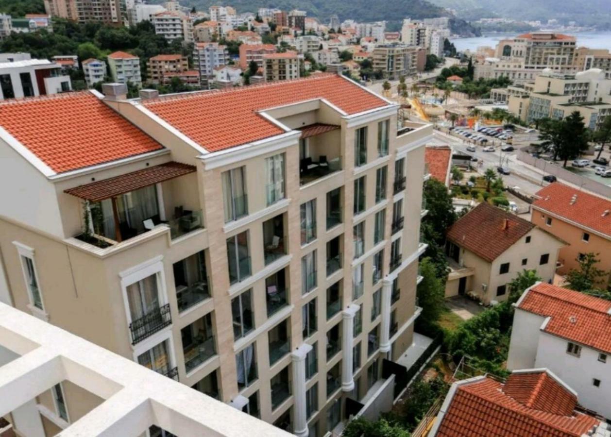 Luka Apartamento Budva Exterior foto